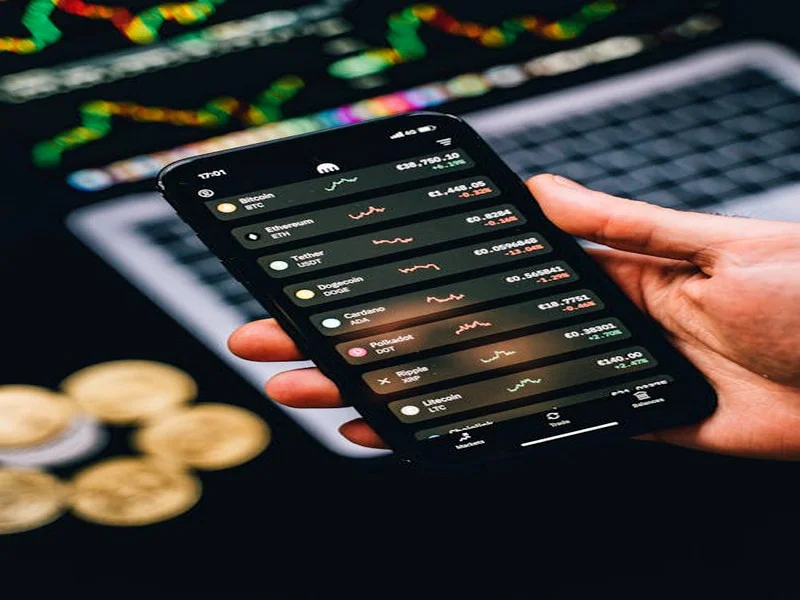 Bitcoin dépasse les 100 000 dollars : l'effet Trump propulse les cryptomonnaies vers de nouveaux sommets