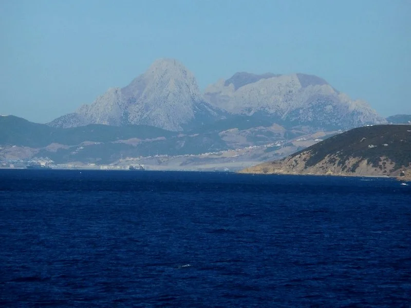 Tunnel du Détroit de Gibraltar : Ineco Réévalue le Projet pour Réduire les Coûts