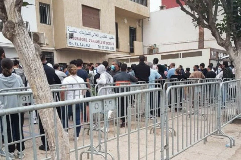 Flambée de cas à Agadir : Encombrement au niveau des deux seuls laboratoires autorisés pour les tests PCR
