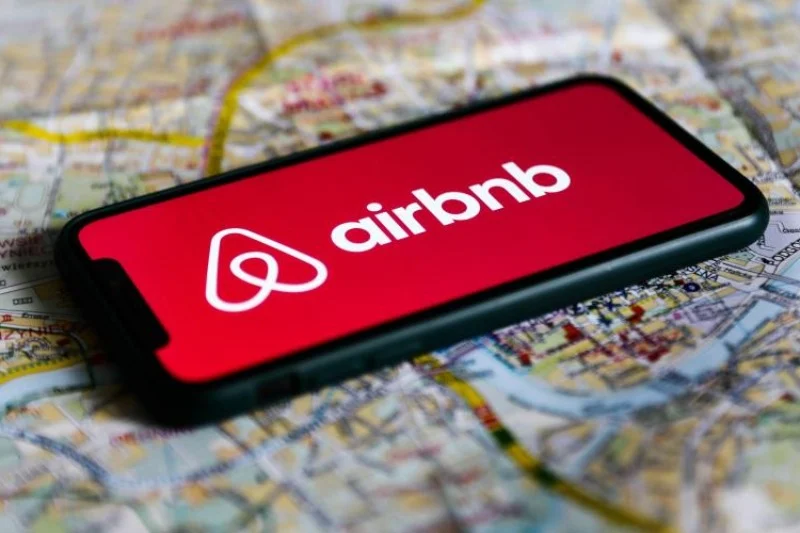 Contrôles Accrus sur les Revenus de Location Airbnb au Maroc : Une Opération d'Audit Révèle des Transferts Importants