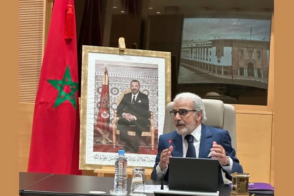 Bank Al-Maghrib baisse le taux directeur et maintient la prudence sur la flexibilisation du régime de change