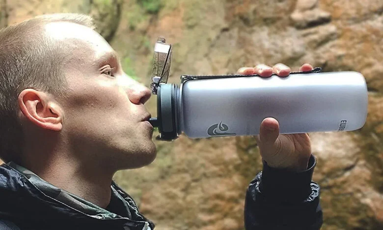 Des étudiantes inventent une bouteille qui transforme l’eau de mer en eau potable