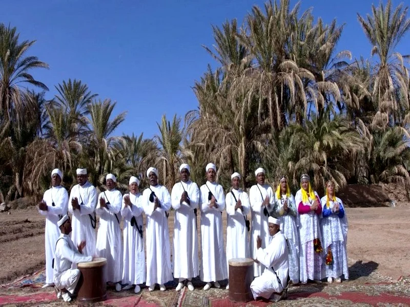 Exploration des Arts Populaires le Long des Rives de l'Oued Drâa