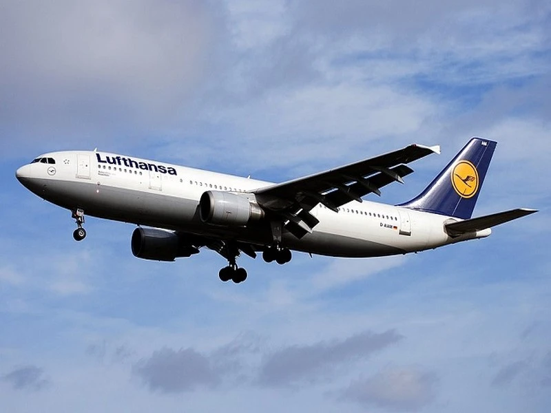 LUFTHANSA ESTIME QU’IL DEVRA CONSOMMER LA MOITIÉ DE L’ÉLECTRICITÉ ALLEMANDE POUR VOLER VERT