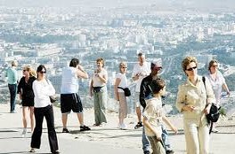 Guide touristique Le conseil du gouvernement adopte un projet de décret portant application de la loi organisant la profession