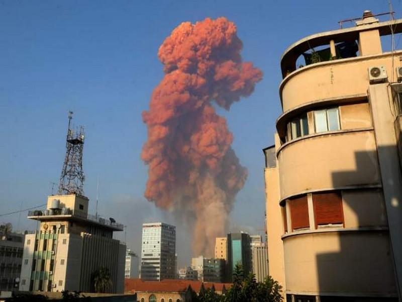 Fortes explosions à Beyrouth, des dizaines de blessés