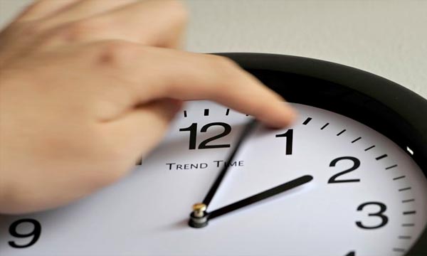 MAROC   GMT+1 le 30 mars   L'heure légale avance de 60 minutes