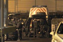 Fusillade de Charlie Hebdo  «Des interpellations» et «des gardes à vue»
