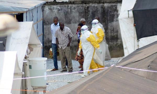 Afrique de l’Ouest  Ebola perturbe le trafic aérien et le foot