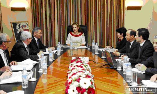 S.A.R. la Princesse Lalla Salma préside la réunion de lassemblée gén&eac