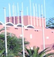 Tourisme Laâyoune  Charivari autour des deux palaces 