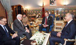 Frank Walter Steinmeier transmet à S.M. le Roi l'invitation du Président Johakim Gauck pour effectuer une visite officielle en Allemagne Le Souverain reçoit à Marrakech le ministre fédéral des Affaires &eacu