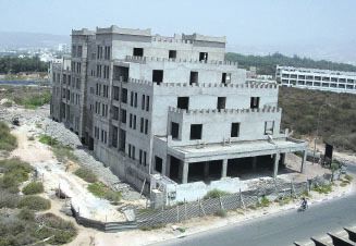 INVESTISSEMENTS POURQUOI AGADIR EST EN PERTE DE VITESSE LE TOURISME SOUFFRE DE PROBLÈMES STRUCTURELS