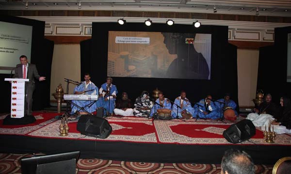 La Fondation Attijariwafa bank rend hommage à la culture hassanie Échanger pour mieux 