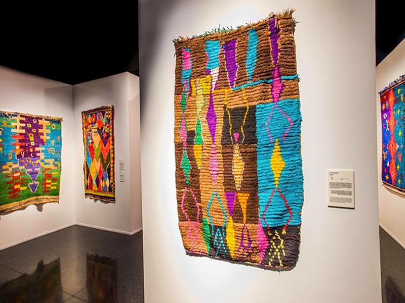 Le Musée Yves Saint Laurent rend hommage aux tisseuses berbères avec l'expo