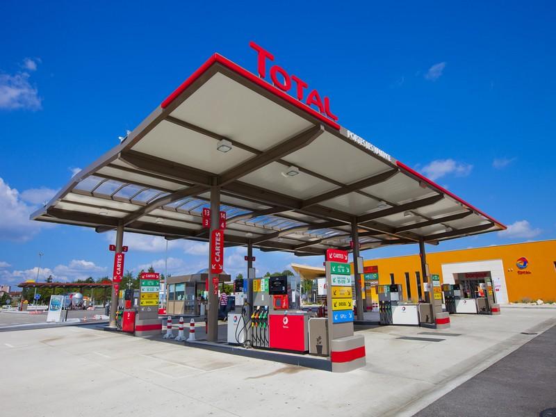 Les stations du carburant sur les autoroutes : un plus de confort