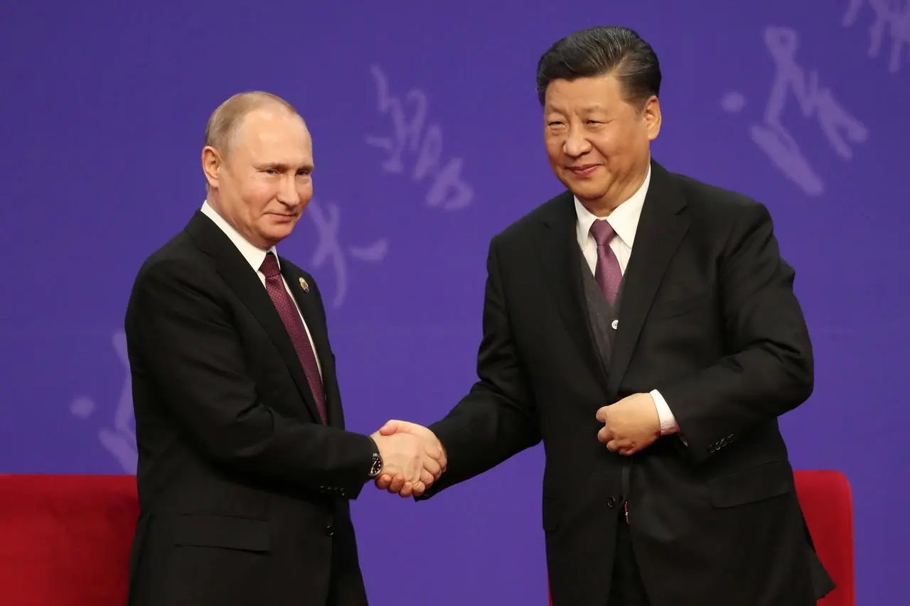 La Chine se passe du dollar et achète du pétrole et du charbon russes avec le Yuan