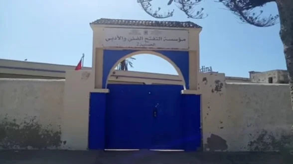 Scandale à Essaouira: le ministère de l’Education cède un centre artistique public à une mission française