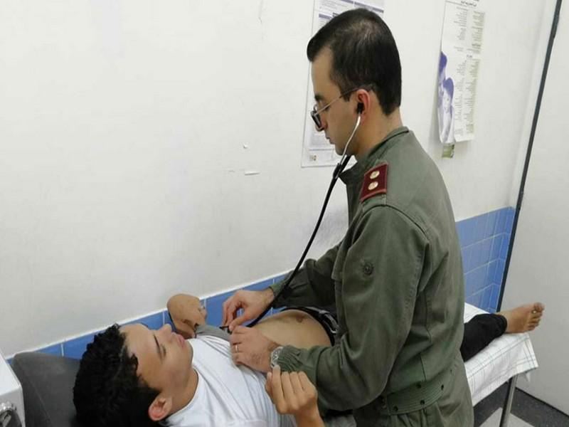 Conformément aux hautes instructions de Sa Majesté le Roi Mohammed VI Les médecins des FAR offrent des prestations médicales aux habitants de Tata, Aqqa et de Foum Lahcen