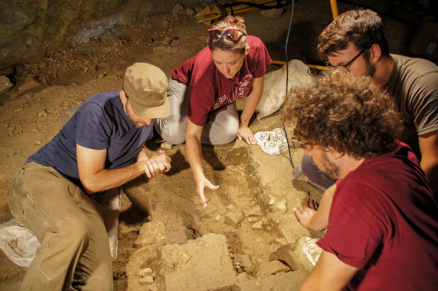 La plus ancienne sépulture féminine découverte en Europe est celle d’un nourrissonLa découverte de « Neve », enterrée dans une grotte italienne à peine huit mois après sa naissance, suscite des interrogations quant au stade à partir duquel les ancien