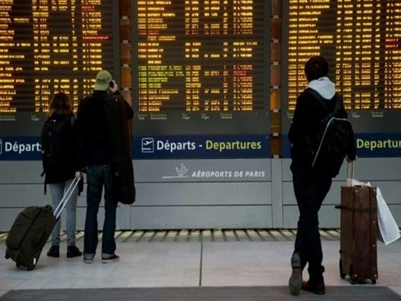 Paris : Munis d’armes factices, 2 hommes créent la panique à l’aéroport de Roissy 