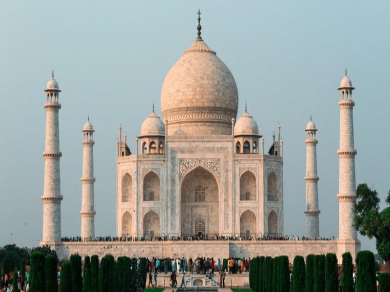 Pour réduire le nombre de touristes, le Taj Mahal augmente encore ses prix
