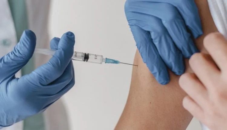 Covid-19 : La France exige le vaccin aux voyageurs en provenance du Maroc 