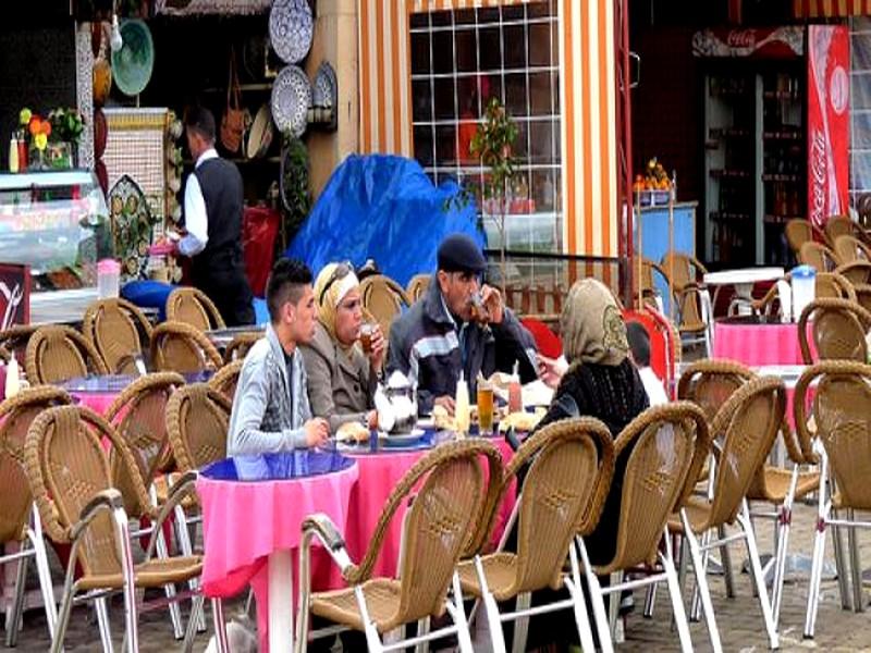 Les propriétaires de cafés et restaurants ne s’en sortent pas