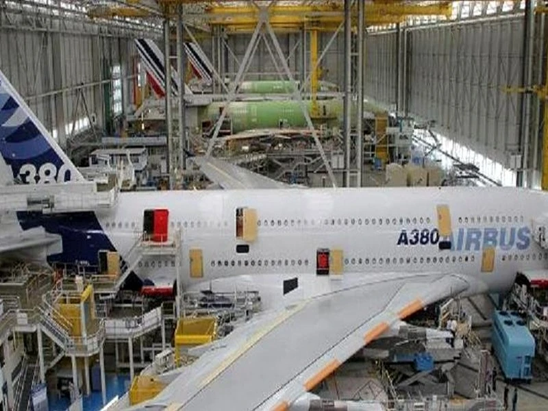 Salon de Farnborough: carton plein pour Boeing et Airbus