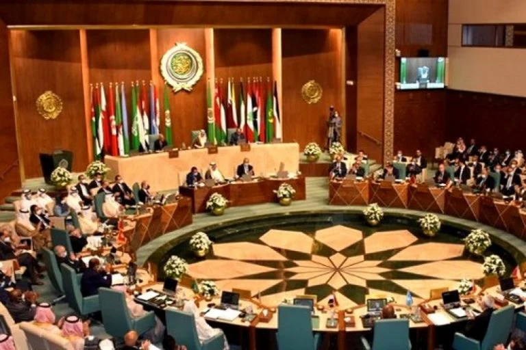 Un émissaire algérien porteur d’une invitation au Sommet Arabe attendu au Maroc