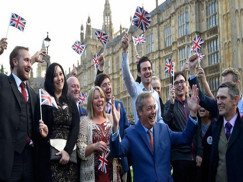 Brexit : le Royaume-Uni choisit de sortir de l'UE, un séisme pour l'Europe et le monde