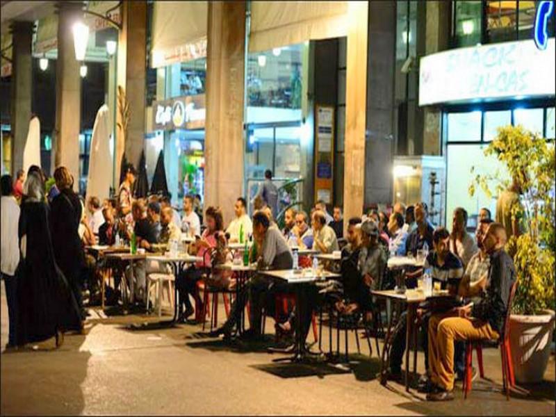 #MAROC_OUVERTURE_DES_CAFES_ET_COUVRE_FEU: Couvre-feu au Maroc: les cafés ouvriront-ils pendant Ramadan?