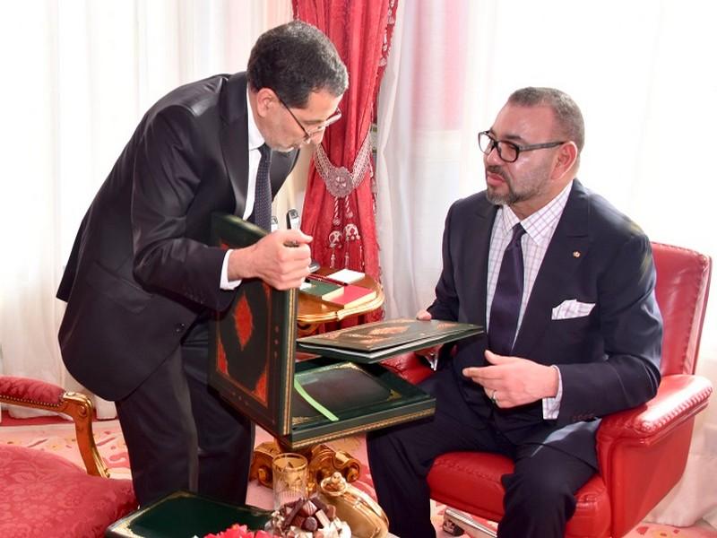 Le Chef du gouvernement soumet à la Haute appréciation Royale des propositions au sujet de la réforme des Centres régionaux d'investissement qui avait été ordonnée par Sa Majesté le Roi Mohammed VI S.M. le Roi reçoit, au Palais Royal à Rabat, le Chef