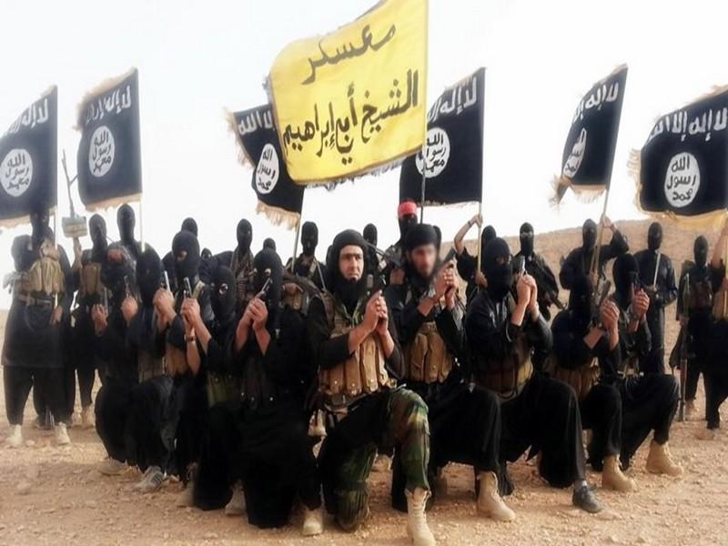Le groupe Etat islamique menace, Paris et Londres inflexibles