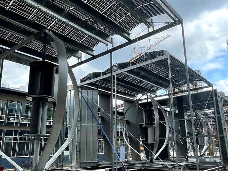 PowerNEST invente un système hybride (éolien/solaires) de toit qui produit 6 à 10 fois plus d’énergie