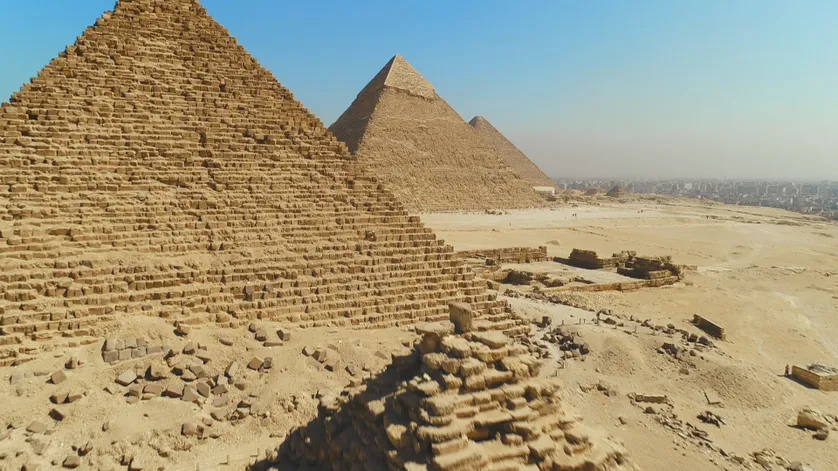 Archéologie : du nouveau sous les pyramides 