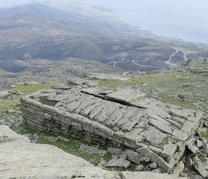 Grèce : ces « maisons des dragons » datant de l'Antiquité intriguent les archéologues 