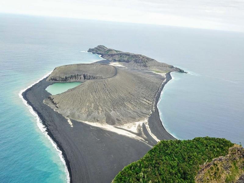 La Nasa visite une île née il y a 4 ans : un petit bout de Mars ?