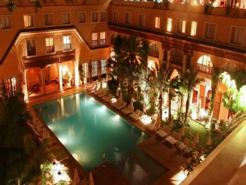 Maroc : Les hôtels baisseront de 30% les prix pour tous les Marocains, promet la CNT
