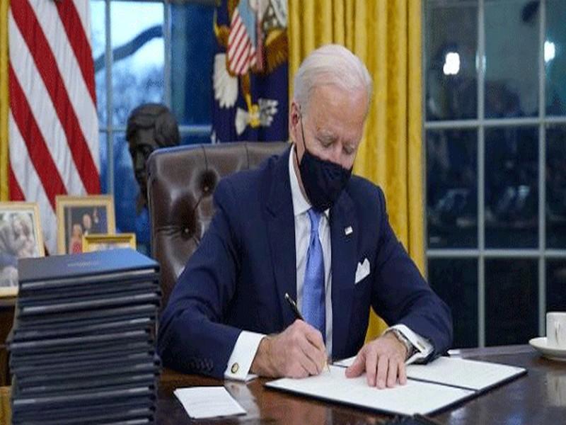 ##USA_BIDEN_INSTALLATION_DECRETS: USA: Biden signe 17 décrets exécutifs à son arrivée au Bureau Ovale