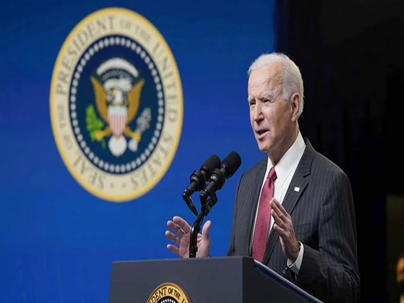 Le Sénat approuve l’ambitieux plan de Biden pour plus de 1.200 milliards d’investissements