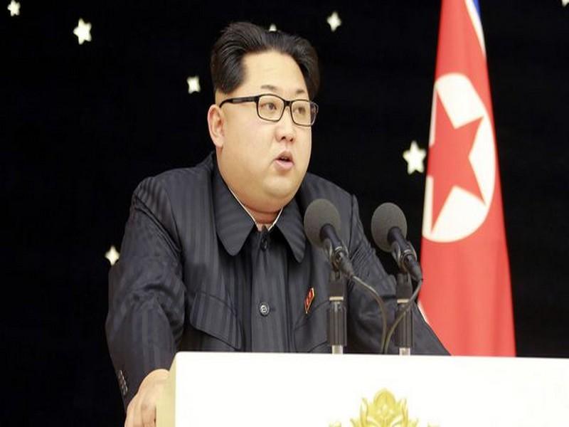 La Corée du Nord ordonne un test d'ogive nucléaire et des tirs de missiles