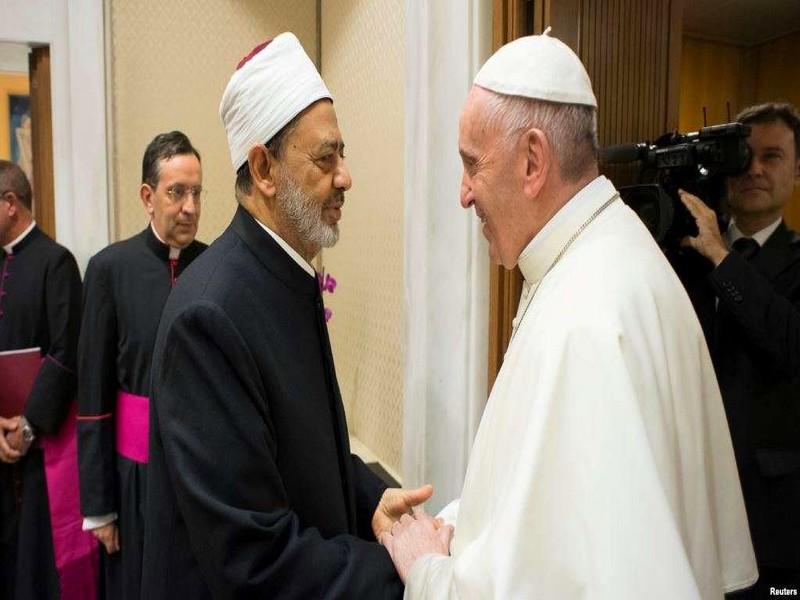 Le pape et l'imam d'Al-Azhar appellent à la fraternité et à la liberté de croyance