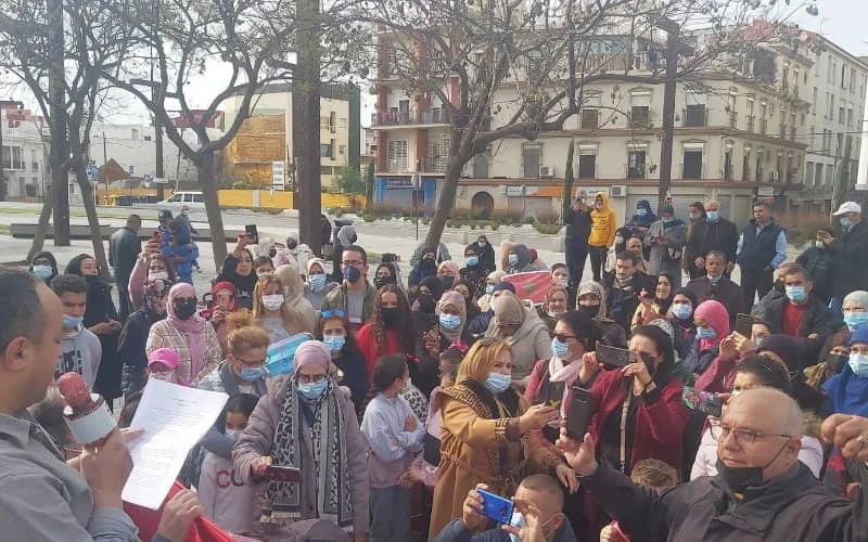 Des MRE manifestent pour l’ouverture des frontières maritimes