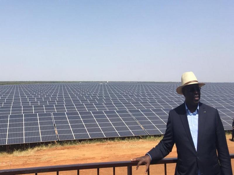 Sénégal: Macky Sall inaugure la plus grande centrale solaire d'Afrique de l'Ouest