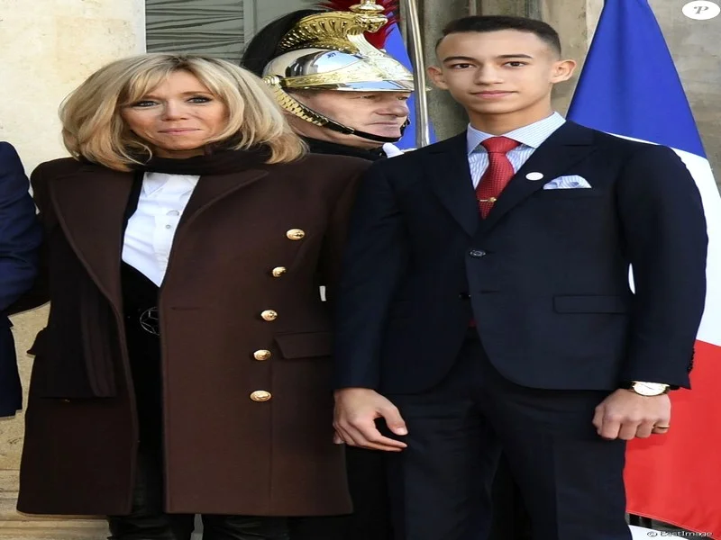 Dîner Royal à Rabat : Le Roi Mohammed VI Accueille le Président Emmanuel Macron et son Épouse au Palais Royal