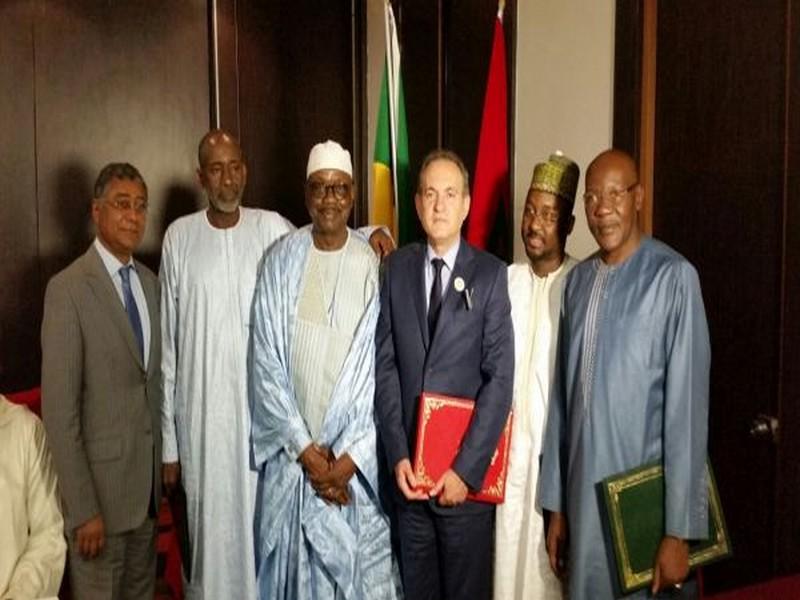 Abderrafie Zouitene scelle un accord avec le Sénégal