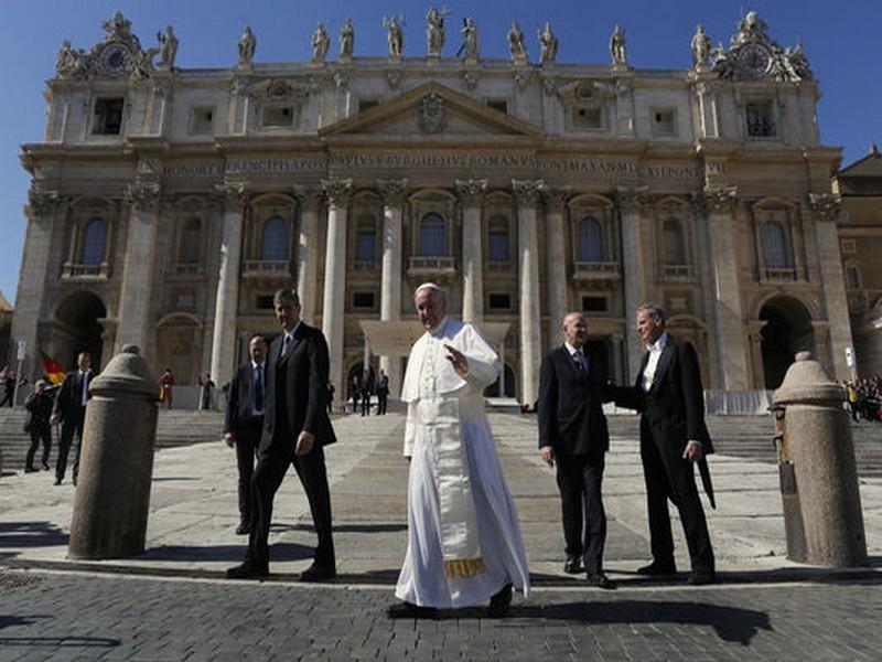 Le pape François qualifie la vague d'immigration en Europe
