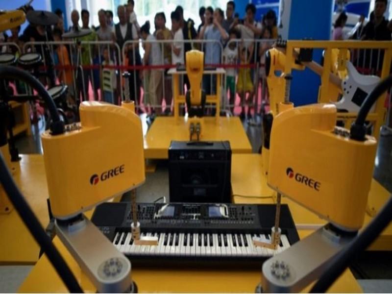 Chine: une conférence à Pékin accueille les machines intelligentes