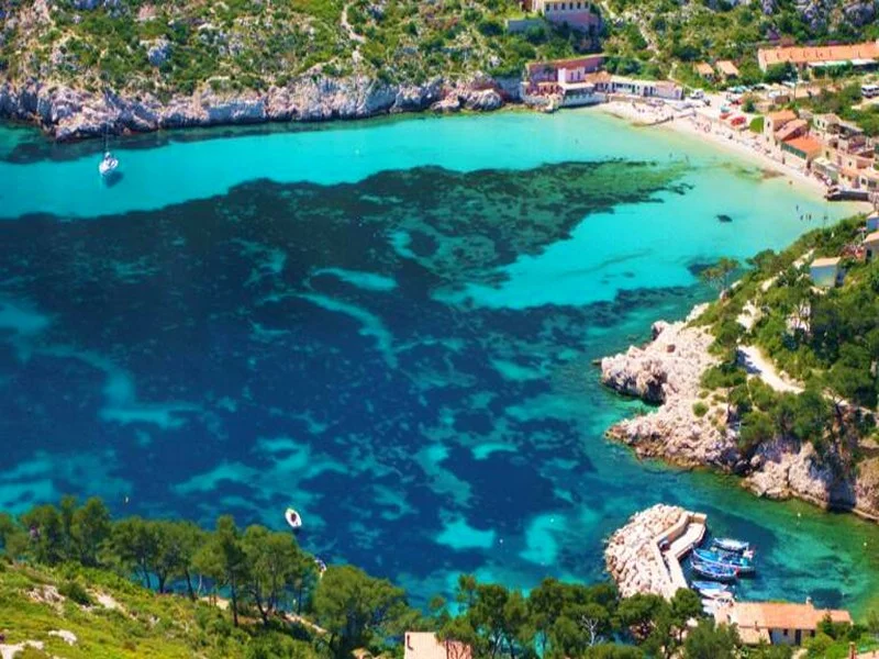 Surfréquentation des calanques : Marseille envisage de nouvelles mesures